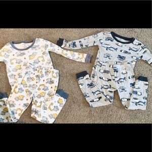 2 cute Carter’s pajama sets